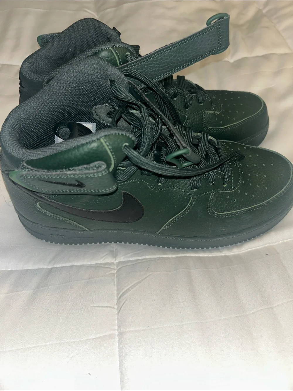 Men's Dark Green High-Top Athletic Sneakers